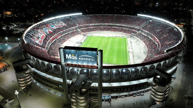 El Monumental no será clausurado pese al exceso de aforo